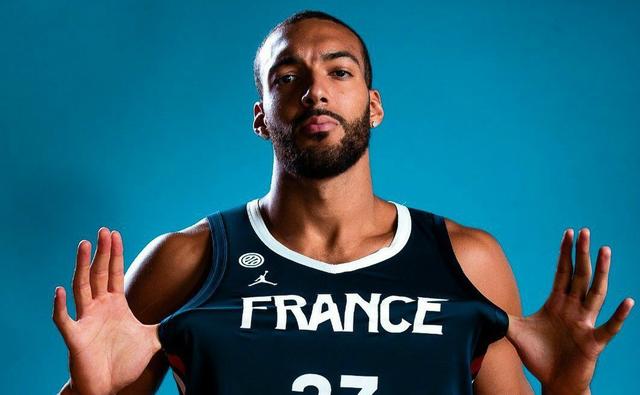 包含字母哥关键节点赛事规则更新，法国队带队取胜！的词条