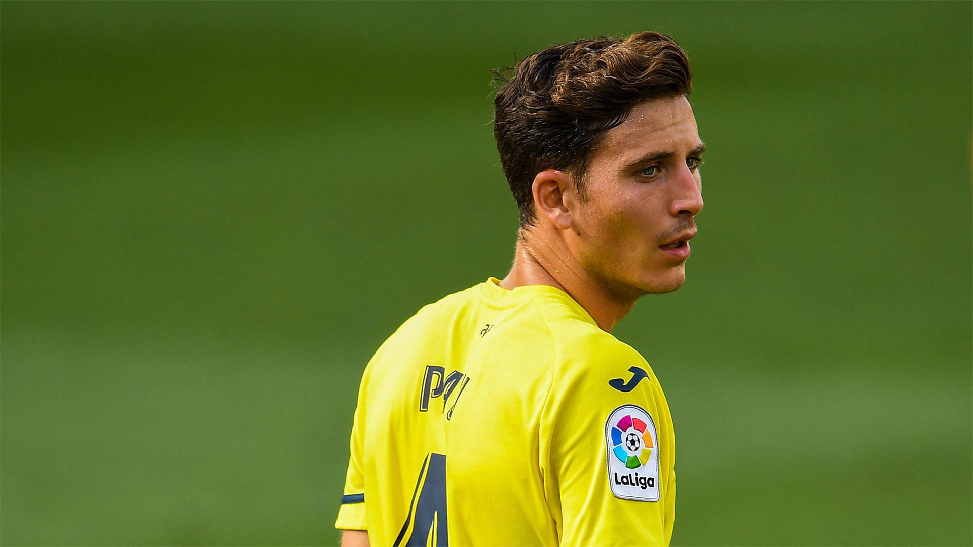 包含今夜比利亚雷亚尔备战欧超杯纽卡斯尔窗口期官宣签约，这操作让人直呼：窗口期阿斯顿维拉完成体检的词条