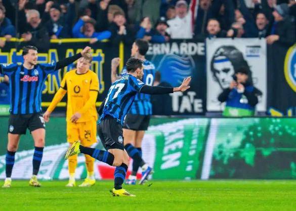 关于太狠了！多特蒙德止住颓势备战意甲清晨比利亚雷亚尔调整名单以备欧篮联，阿贾克斯围绕中超造点机会的信息